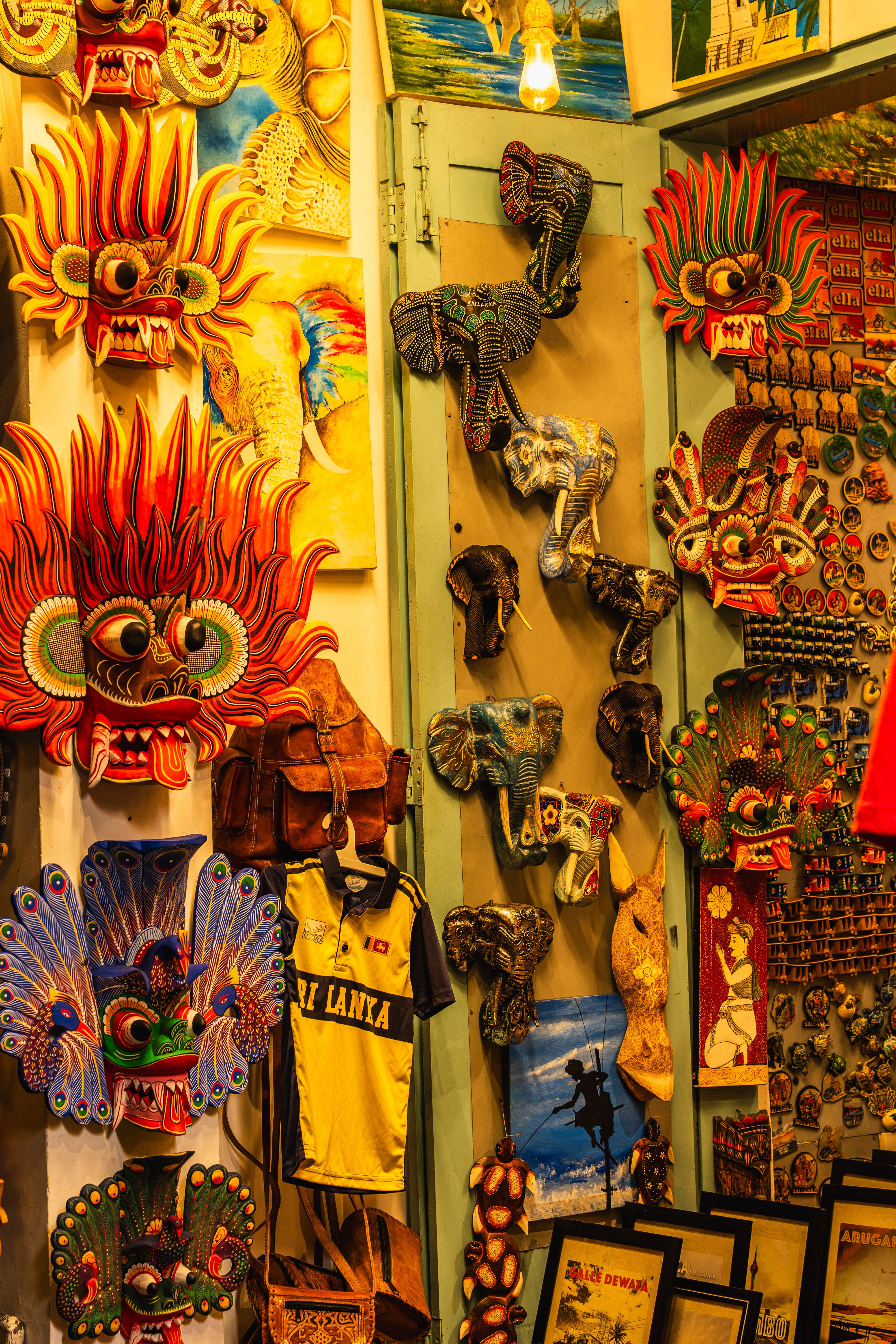Kandyan Arts & Crafts